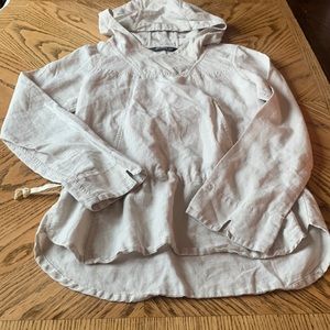 Arc’teryx hooded top size medium